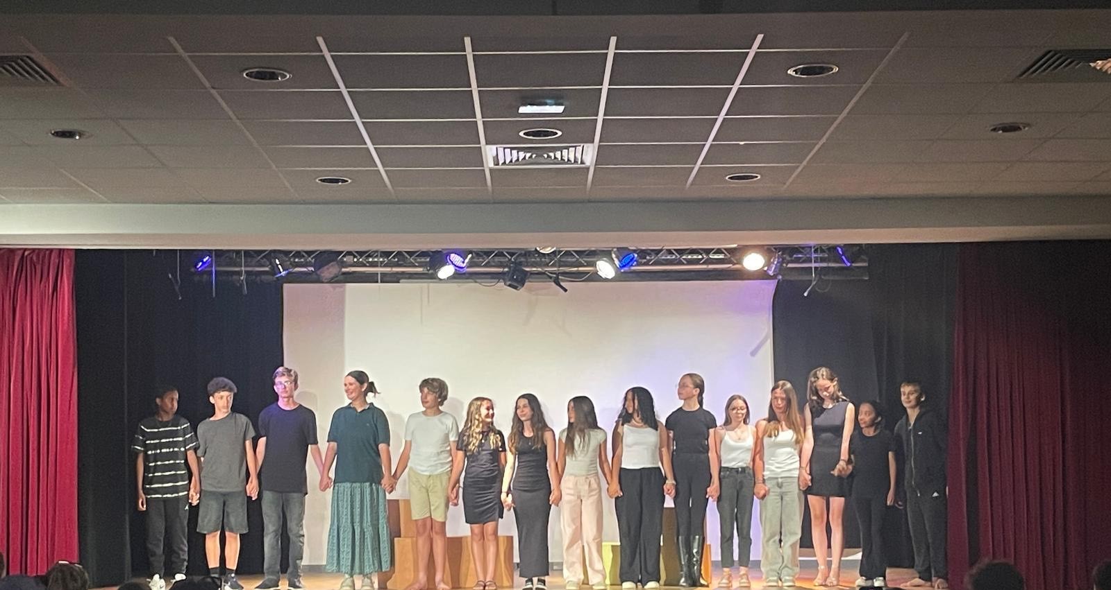 THEATRE 24 25